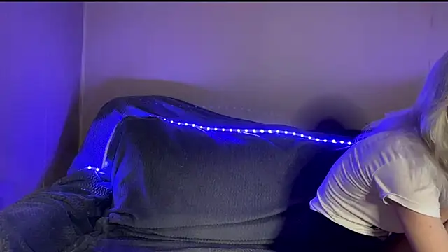 Snapshot of snowy_lisa chatting on 02.11.26 snowy lisa online show from 02.11.26