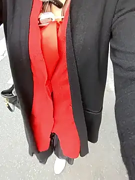 pink-mai online show from 02.14.26