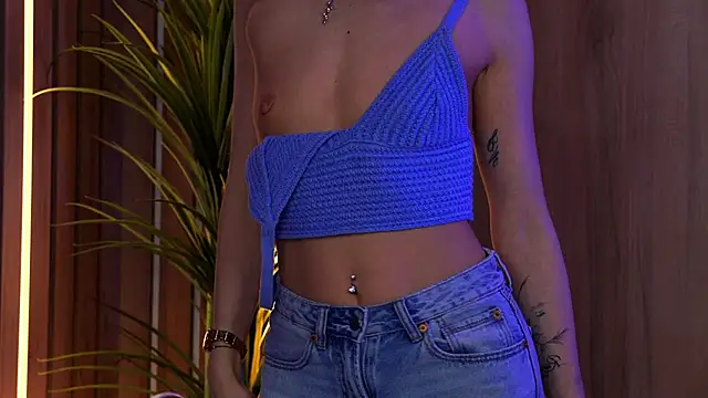 EllyLynn online show from 04.21.26