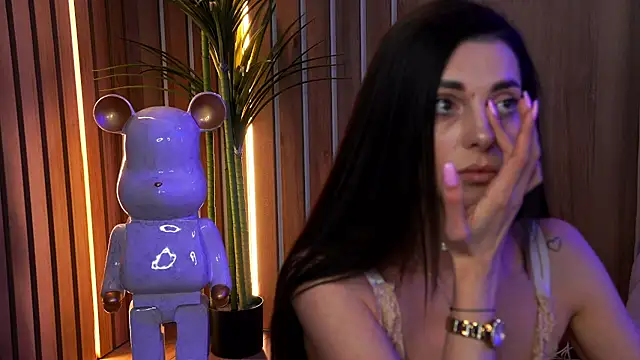 EllyLynn online show from 04.26.26