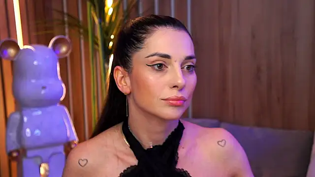 EllyLynn online show from 04.29.26