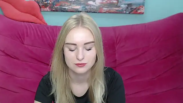 SofySofty online show from 10.05.25