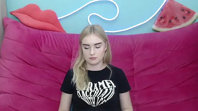 SofySofty online show from 11.10.25