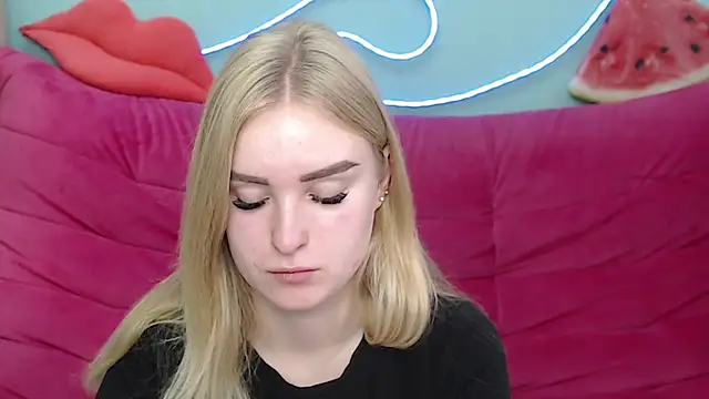 SofySofty online show from 11.14.25