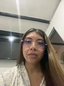 Sara-cooper2 online show from 12.21.25