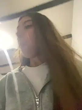 Sara-cooper2 online show from 02.24.26