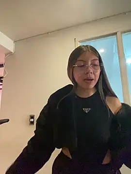 Sara-cooper2 online show from 06.11.26