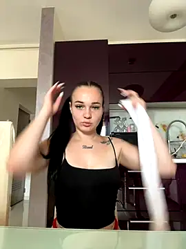 Snapshot of Baby_Eva23 chatting on 09.27.25 Baby Eva23 online show from 09.27.25