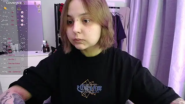 Snapshot of vendymories chatting on 02.03.26 vendymories online show from 02.03.26