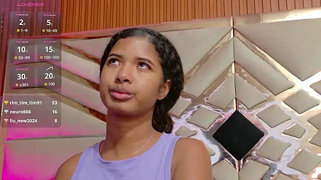 Snapshot of shyblacksweetiee chatting on 09.25.25 shyblacksweetiee online show from 09.25.25