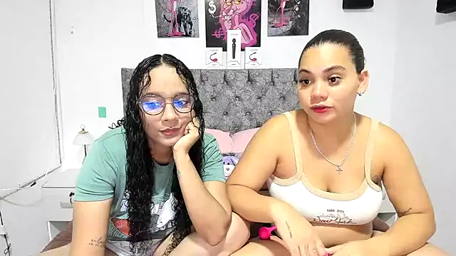 Snapshot of nay_and_aleja1 chatting on 06.19.26 nay and aleja1 online show from 06.19.26
