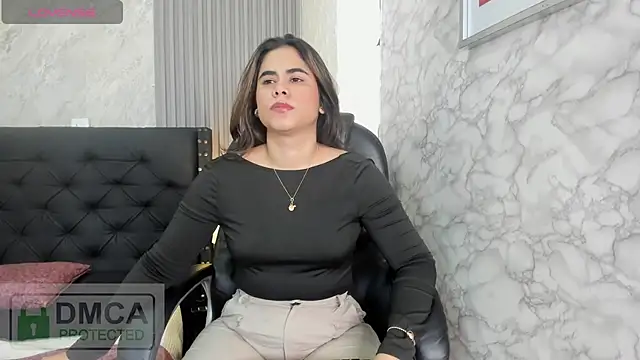 Snapshot of alicy__torres chatting on 05.16.26 alicy torres online show from 05.16.26