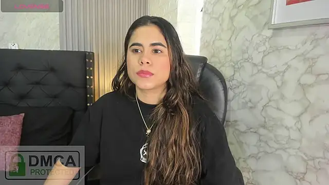 Snapshot of alicy__torres chatting on 06.27.26 alicy torres online show from 06.27.26