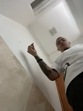 AlphaMasterXxx online show from 11.19.25