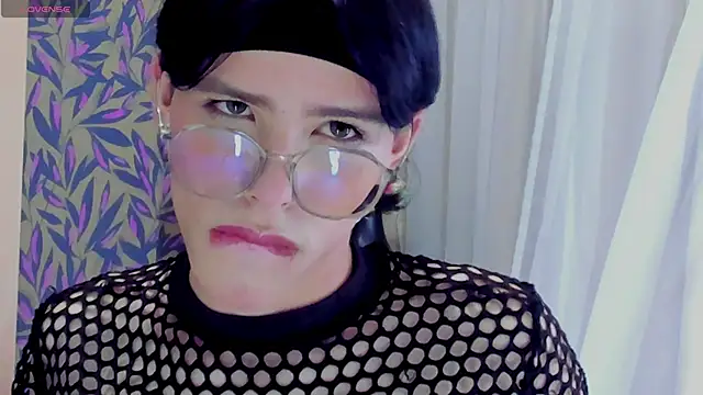 mysterius boy online show from 09.10.25