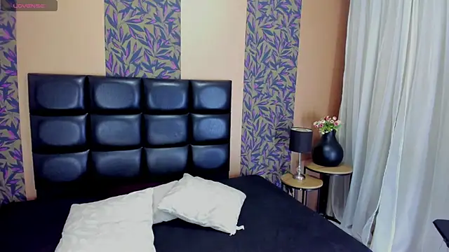 mysterius boy online show from 09.11.25