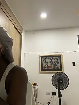 EmilyKisx online show from 11.10.25