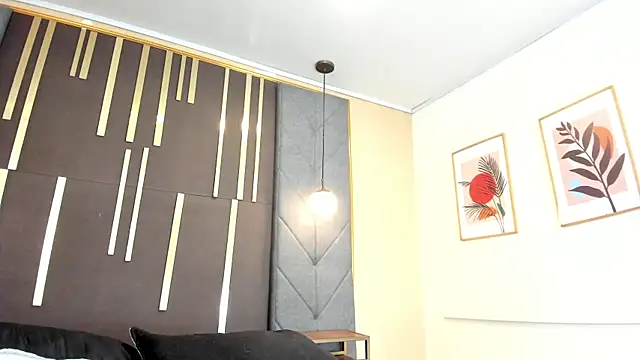 OliviGrace online show from 06.11.26