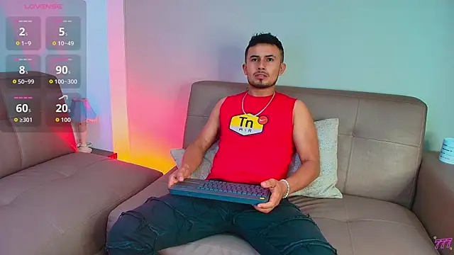 Valentiinoss online show from 07.08.26