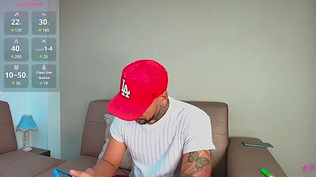 Valentiinoss online show from 07.13.26