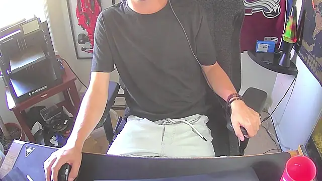 Snapshot of k_dick chatting on 09.17.25 k dick online show from 09.17.25