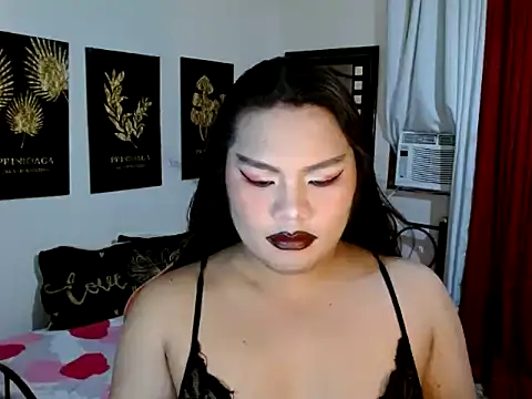 Snapshot of TSbrianaHugeCock chatting on 11.06.25 TSbrianaHugeCock online show from 11.06.25