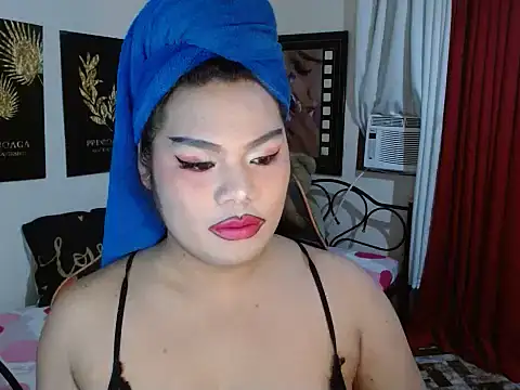 Snapshot of TSbrianaHugeCock chatting on 11.10.25 TSbrianaHugeCock online show from 11.10.25