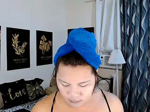 TSbrianaHugeCock online show from 02.02.26