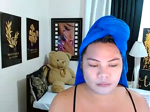 TSbrianaHugeCock online show from 03.14.26