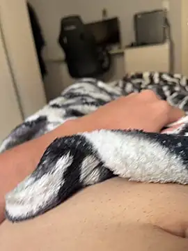 Novinho16cmz online show from 11.11.25