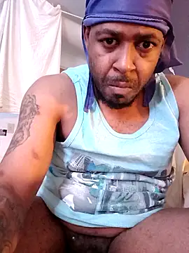 Snapshot of Nuttygmarley chatting on 11.30.25 Nuttygmarley online show from 11.30.25