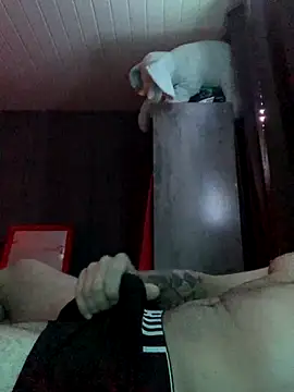 Snapshot of o-theus chatting on 10.12.25 o-theus online show from 10.12.25