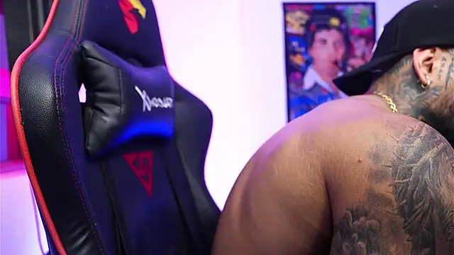 logan hugh8 online show from 12.16.25