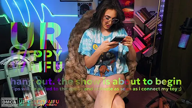 urhappywaifu online show from 04.21.26