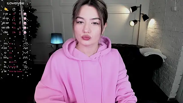 Dark Moni online show from 11.08.25