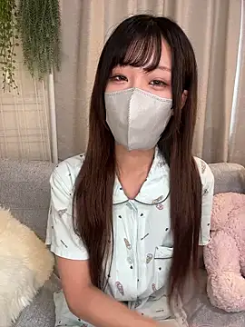 emiiiii1001 online show from 11.01.25