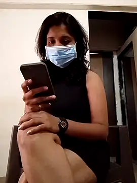 Love Foreverr12 online show from 10.15.25