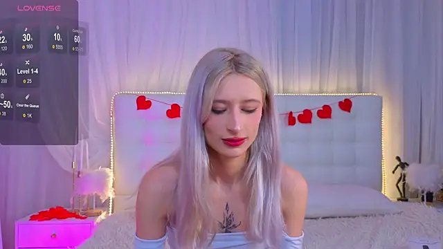 Monica Leen online show from 02.15.26