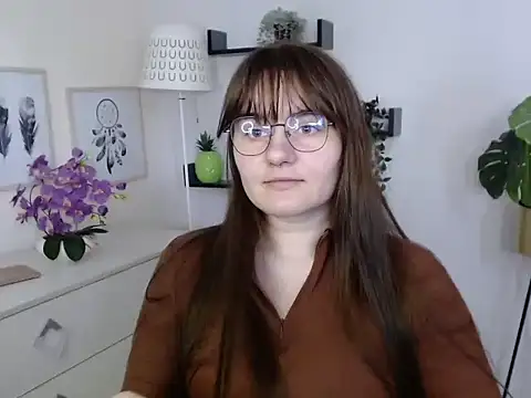 Julie Diamond online show from 10.16.25