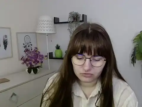 Julie Diamond online show from 11.24.25