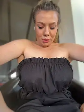 emmasweett11 online show from 08.04.26