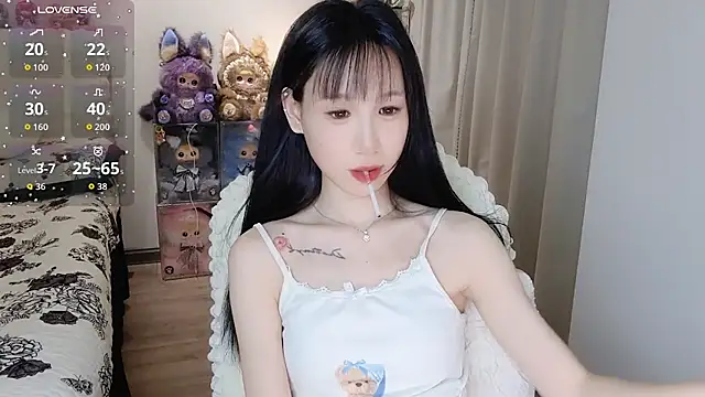 Snapshot of M-OTT_ chatting on 06.11.26 M-OTT online show from 06.11.26