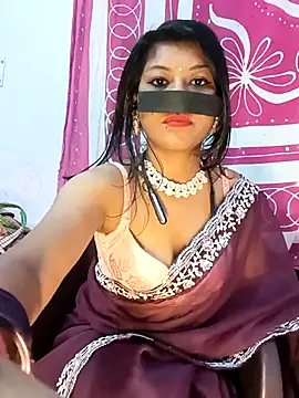 Snapshot of Horny_Ishika chatting on 10.19.25 Horny Ishika online show from 10.19.25