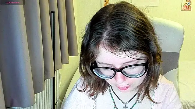 MilisaSweet777 online show from 10.12.25