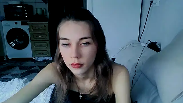 Snapshot of Crazy_Empresis chatting on 09.09.25 Crazy Empresis online show from 09.09.25