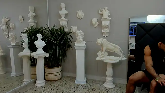 Snapshot of emilio_brandon chatting on 11.25.25 emilio brandon online show from 11.25.25