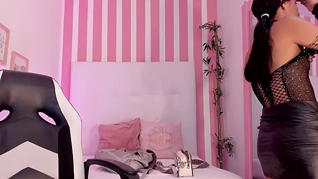 Maddy Norton online show from 03.17.26