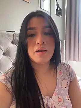 Snapshot of Aliciawhitee chatting on 11.30.25 Aliciawhitee online show from 11.30.25