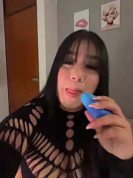 Snapshot of Aliciawhitee chatting on 02.12.26 Aliciawhitee online show from 02.12.26