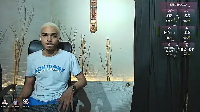 Snapshot of MarcusRain_ chatting on 10.18.25 MarcusRain online show from 10.18.25